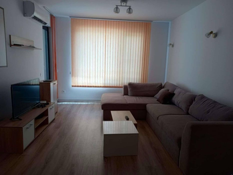 Дава се под наем Двустаен апартамент в Пловдив, Остромила - 60 кв.м за 350 € - Снимка #2