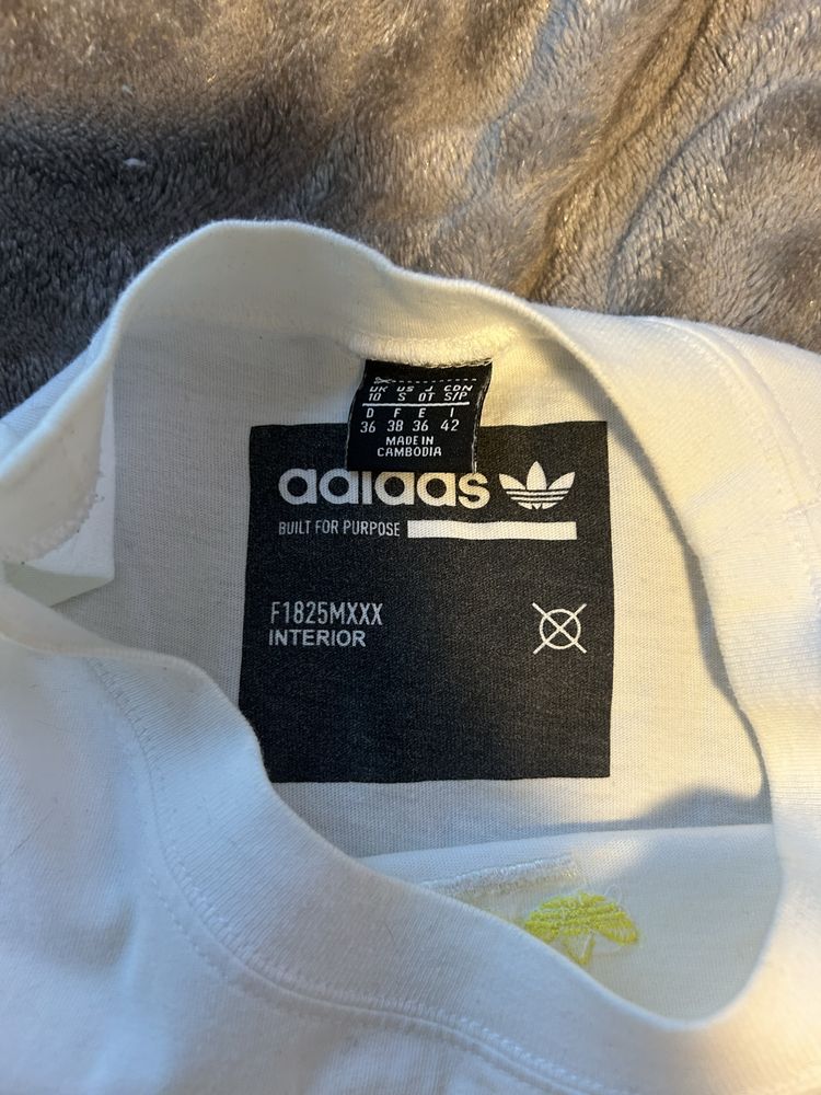 Спортна тениска Adidas