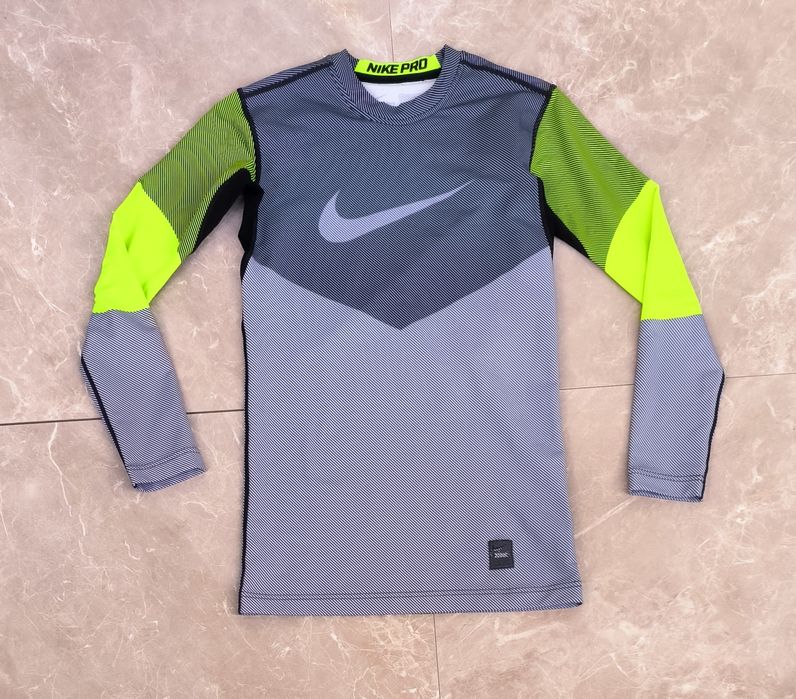 Nike Pro размер S