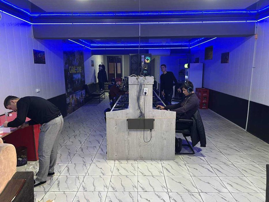 Тайлок туман марказида ишлаб турган фаолияти мавжуд бино сотилади .