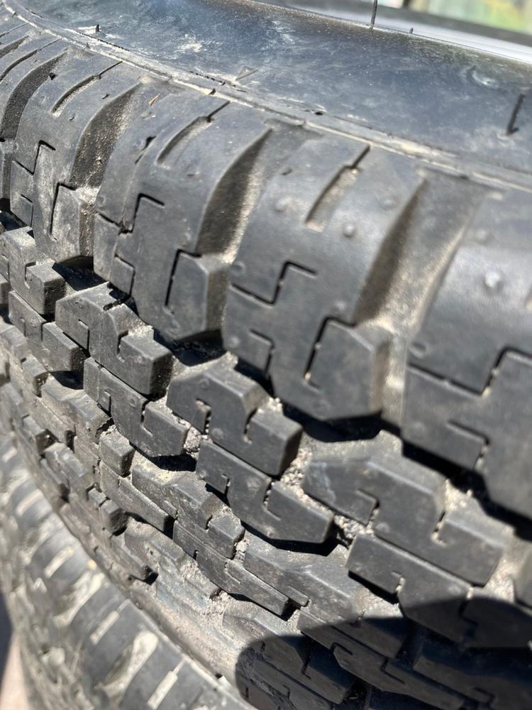 Bridgestone dueler h/t 205/r16c
