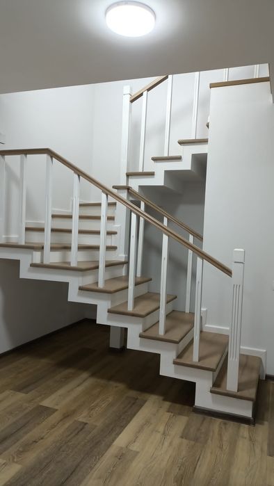 Închiriez VILĂ DE LUX NOUĂ P+1