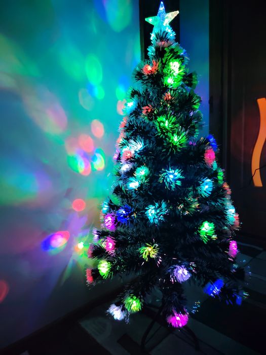 Brad artificial cu leduri