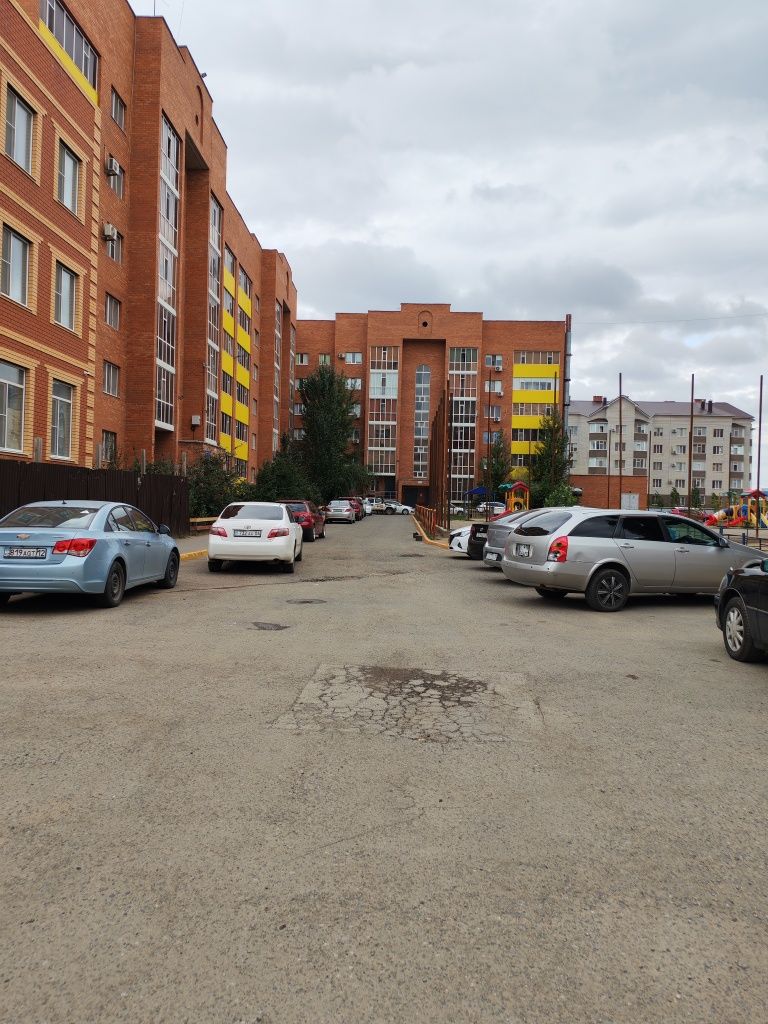 Продам 2 к. кв. Батыс2