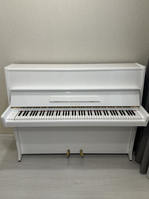 Фортепиано, пианино Петроф