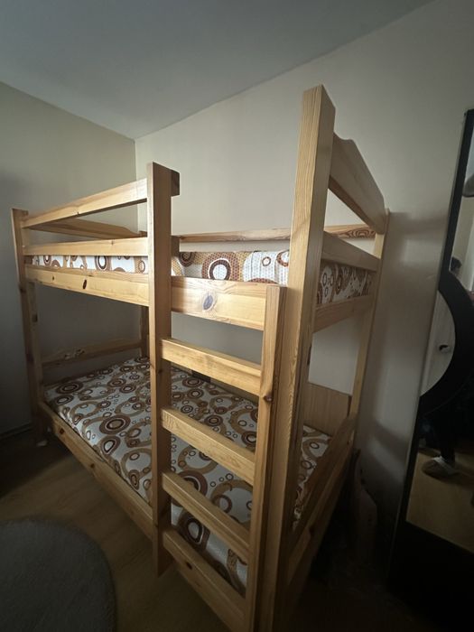 Масивно двуетажно легло