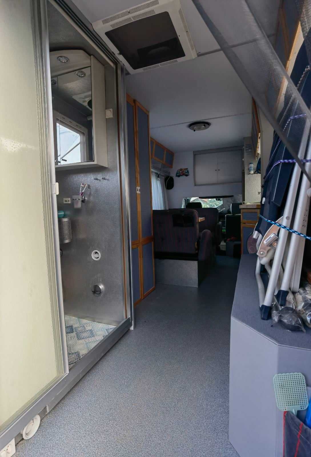 Продавам кемпер vw Transporter T4
