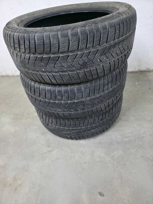 Зимни Гуми Pirelli Sottozero 3 245/45/18 XL 3 броя