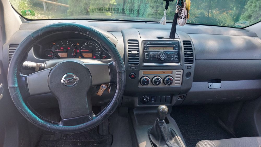 Nissan navara 2.5 diesel 4x4