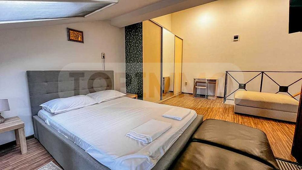 Бизнес имот в сграда паметник на културата в квартал Таляна