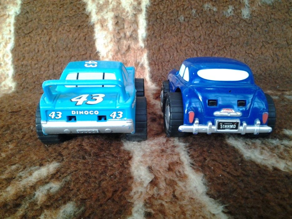 Disney Pixar Cars Dinoco + Hudson Hornet 10 cm jucarie copii