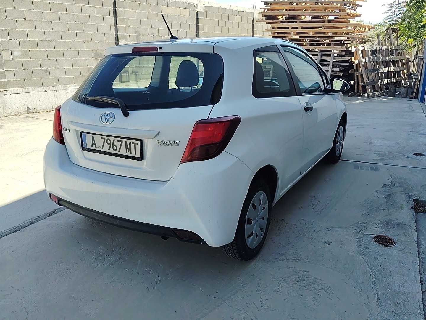 Toyota Yaris товарна на газ ПБ.