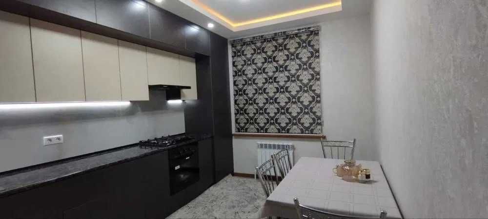 Arenda kvartira Sergili seven Residence Dehqon bozori ro'parasida