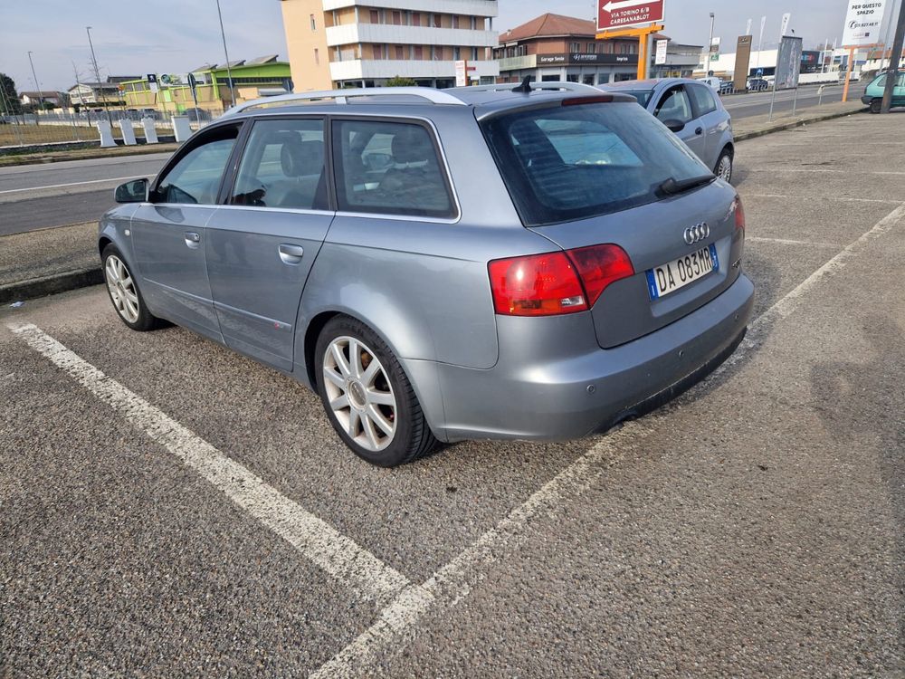 Audi A4 s-line на части
