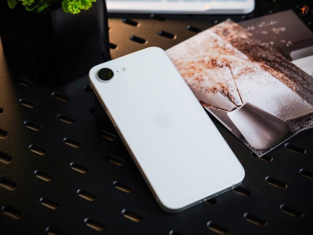 iPhone 16 E , NOU , 2 cicluri incarcare