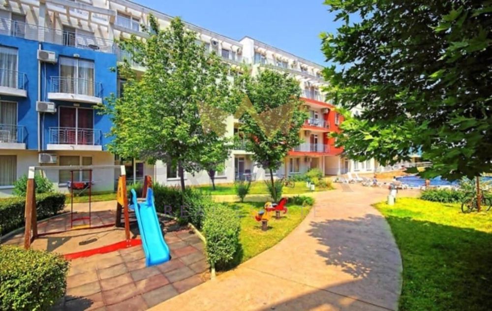 Продава се Тристаен апартамент в к.к. Слънчев бряг - 60 кв.м за 1084 €/кв.м - Снимка #1