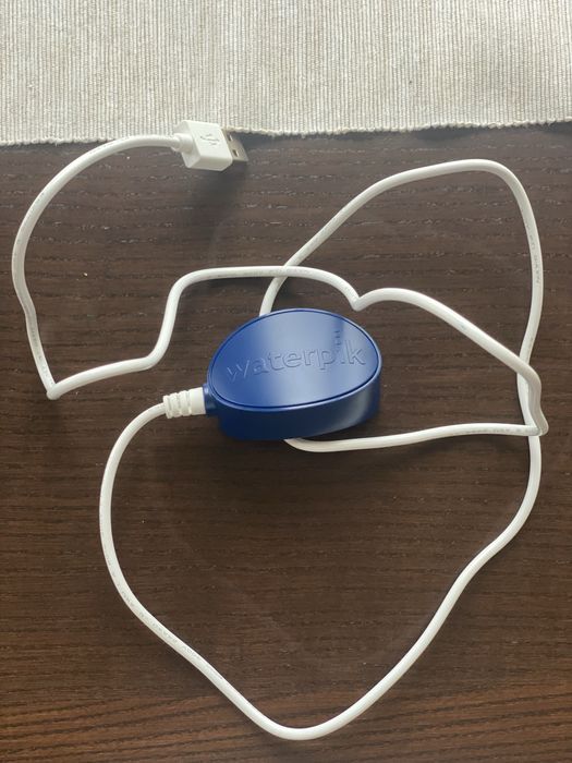 Зарядно за зъбен душ Waterpik Professional WP-563