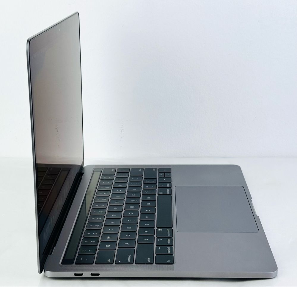 Лаптоп Аpple MacBook Pro 13 TB 2018 i5 2,3Ghz 16RAM 512GB Гаранция!