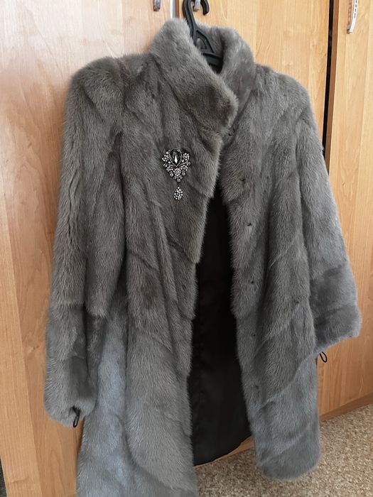 Продам норковую шубу