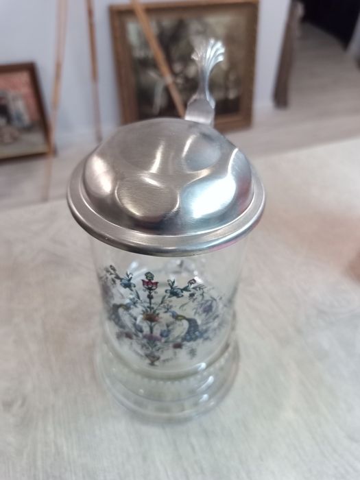 немска бирена халба (Seidel) с капак от калай