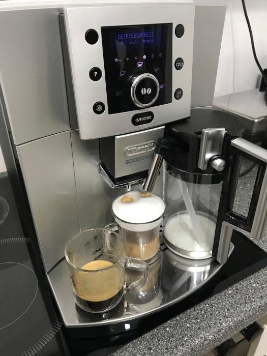 Aparat de cafea automat espressor Delonghi Magnifica ESAM 5500 Perfect