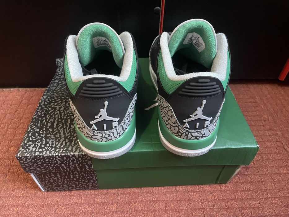 Air Jordan 3 Retro Pine Green