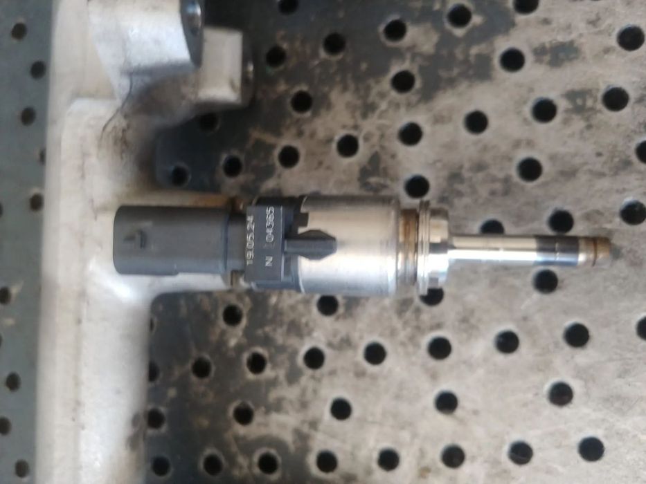 injector 1.5tsi dhf vw golf 7 golf 8 skoda octavia 3 audi a3 8v  04e906036an