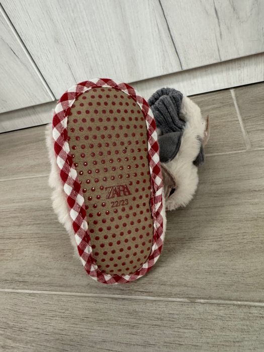 Пантофки Еленче ZARA - 22/23 номер