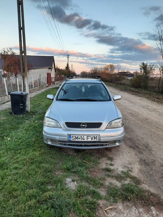 Vând Opel astra g