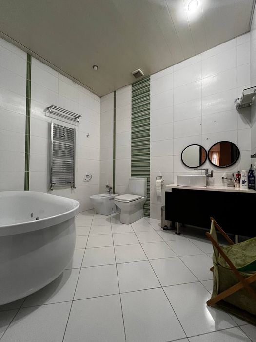 Продается дом 6 комнат, ор-р: клиника Safo Tibbiyot, 400 м²