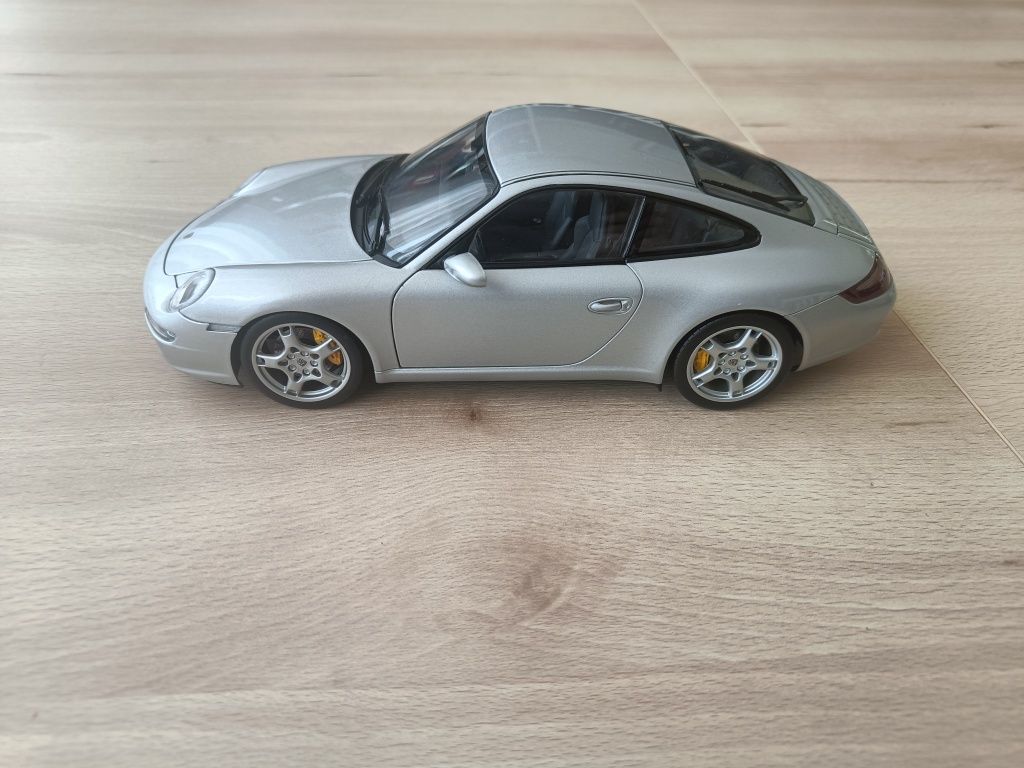 Porsche 911 Carrera 997, Autoart 1:18