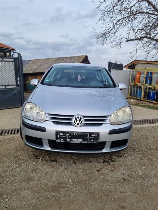 Vând golf 5, an 2008