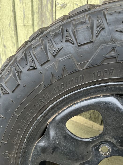 Гуми за кал с джанти Maxxis RAZR MT 245/75/16