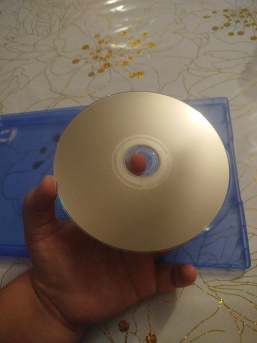 Продам диск UFC 4