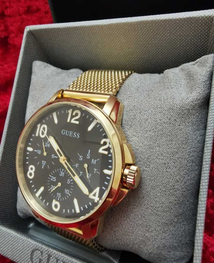 Кварцов часовник Gents ,,Gold Voyage" W1040G3 Кутия Сертификат
