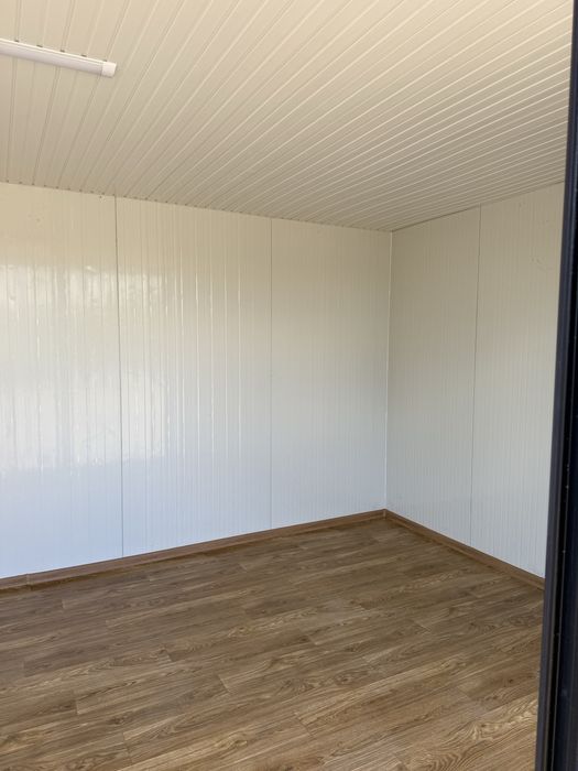 Vindem containere modulare tip birouri