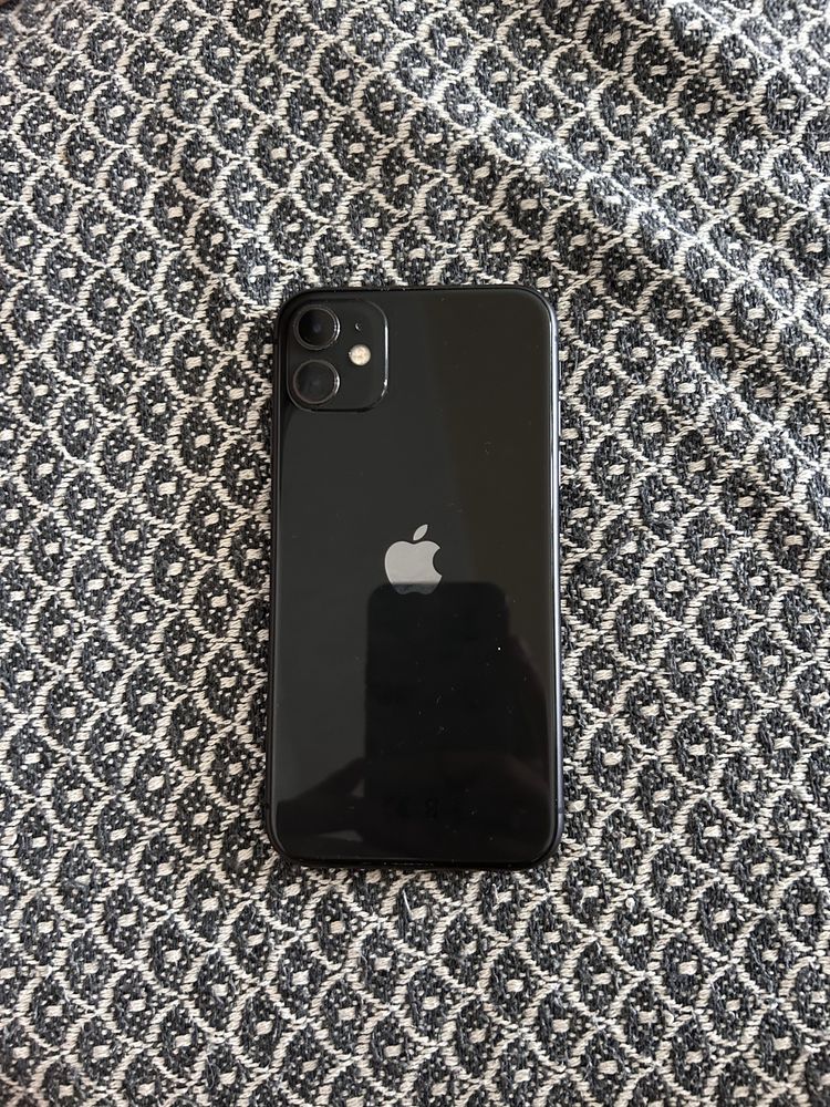 Продаю Iphone 11