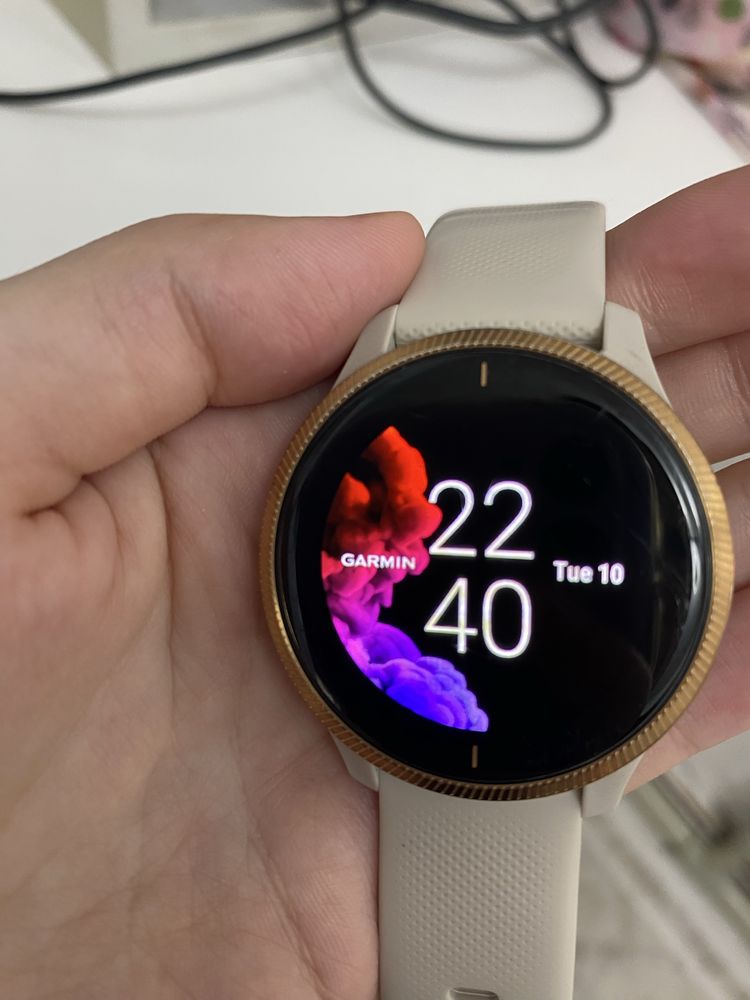 Продам часы Garmin Venu
