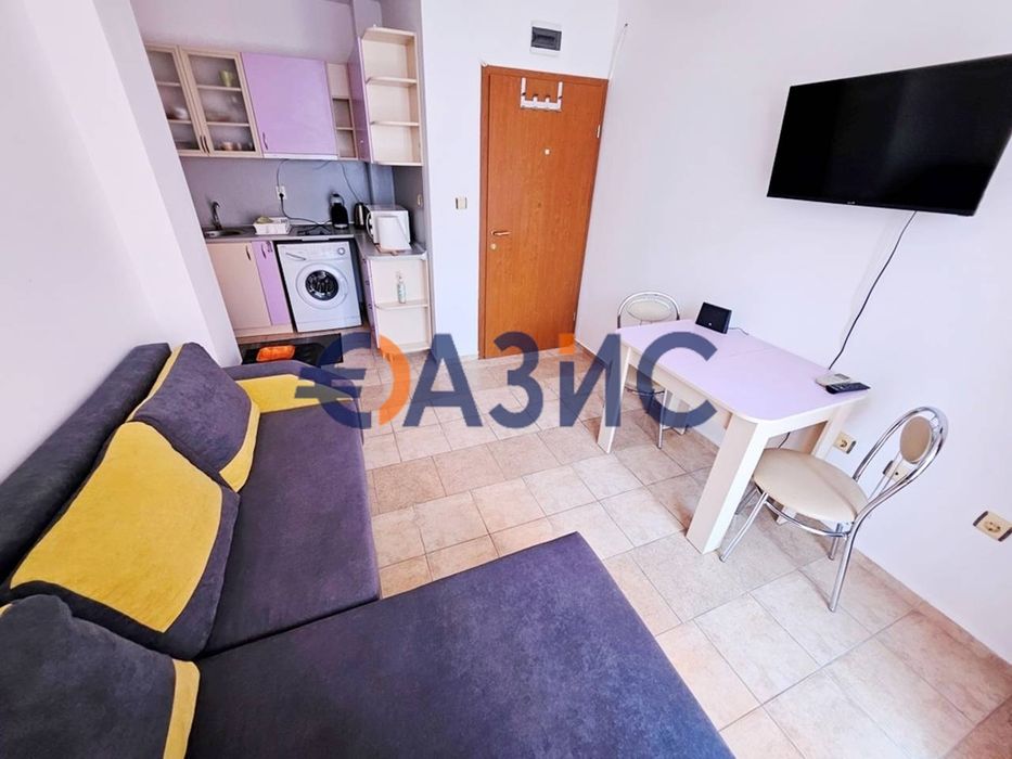 Продава се Двустаен апартамент в к.к. Слънчев бряг - 43 кв.м за 1280 €/кв.м - Снимка #1