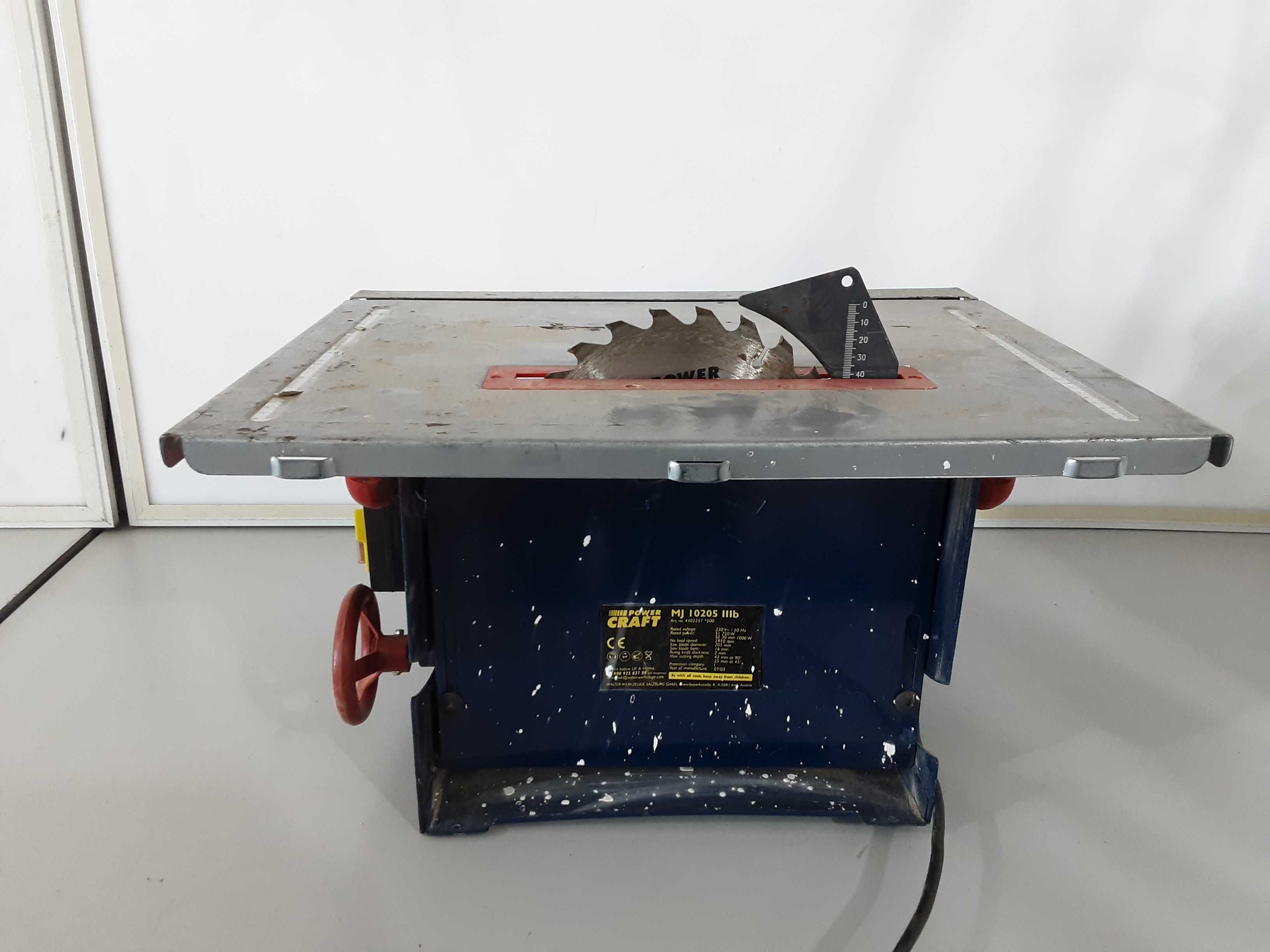 Циркуляр за дърво - Craft 1000W / 205mm