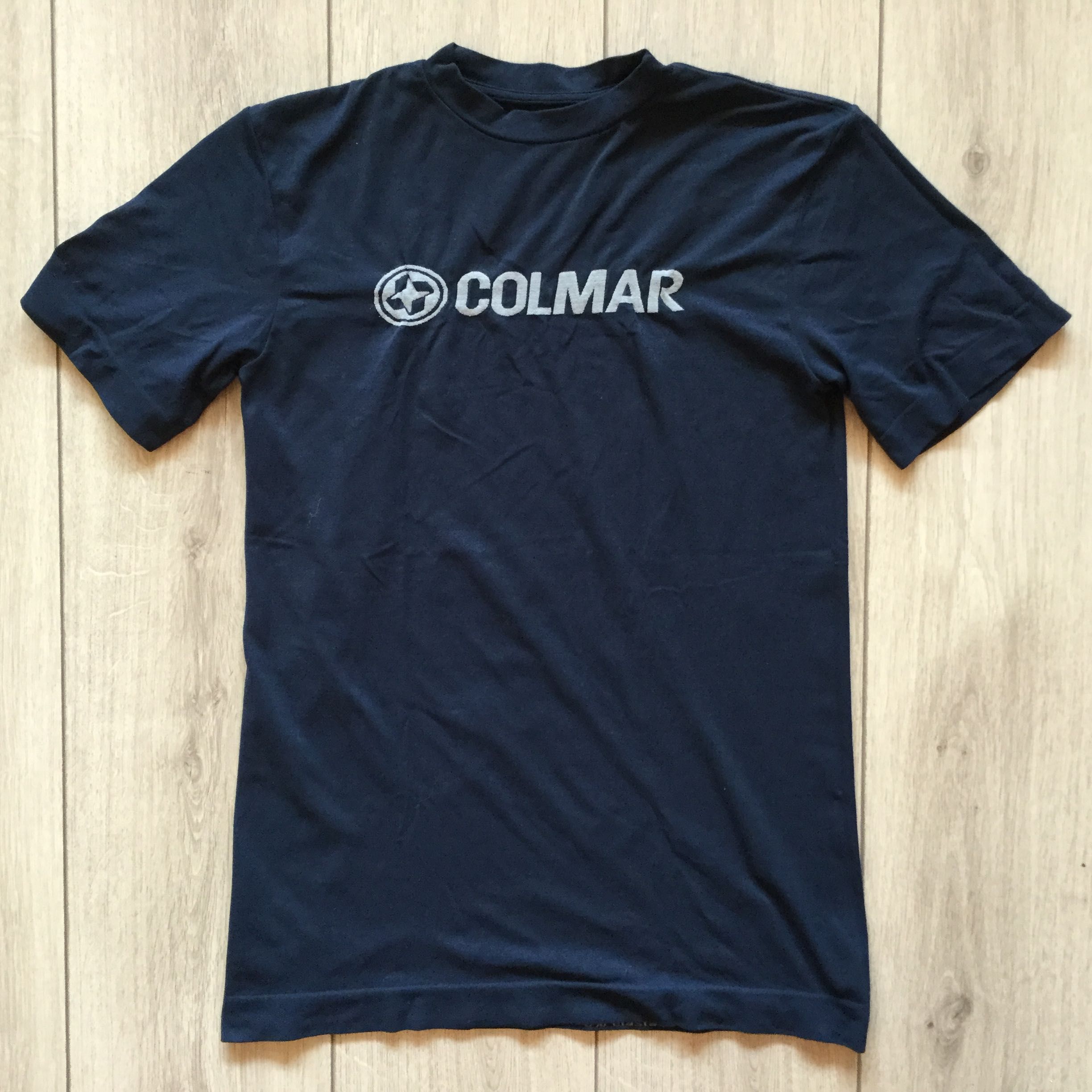 НОВА 100 % оригинална тъмно синя термо тениска COLMAR размер 3 ( S-M )
