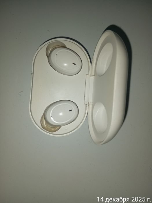 Продам наушники Oppo enco buds стандарт