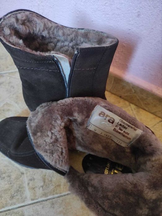продавам чисто нови, мн. топли не ползвани ботушки