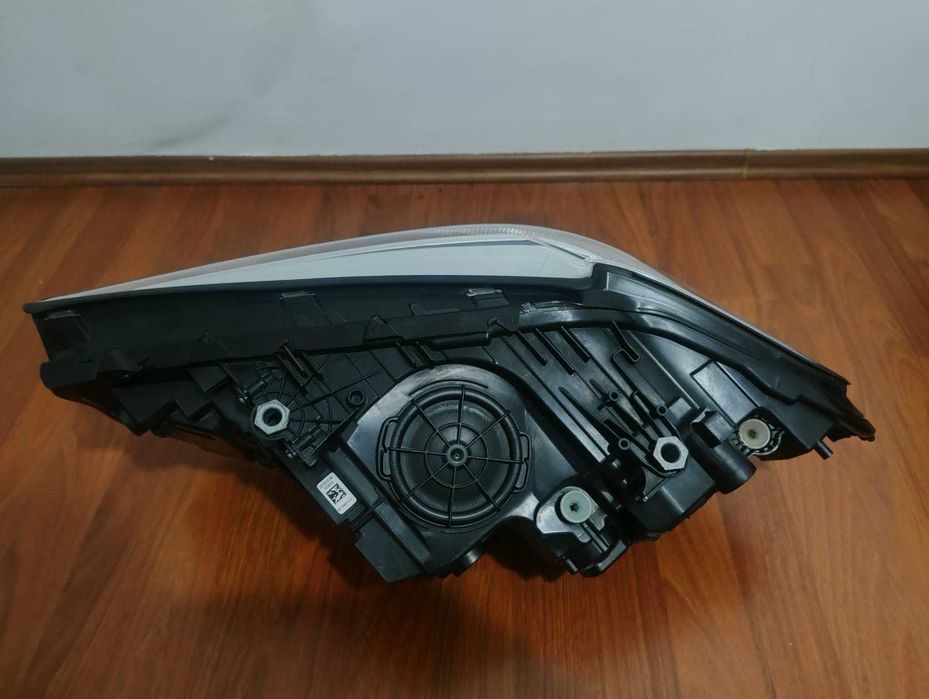 Far dreapta adaptive led Bmw seria 5 G30 G31 original Europa