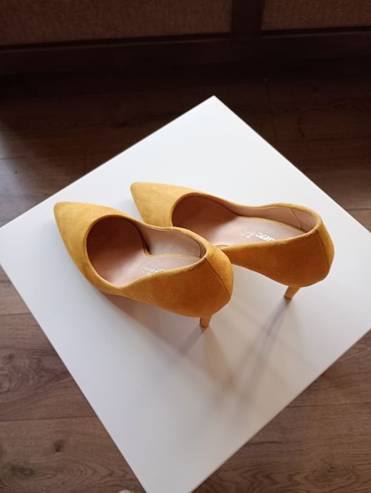 Дамски токчета жълти 38 номер