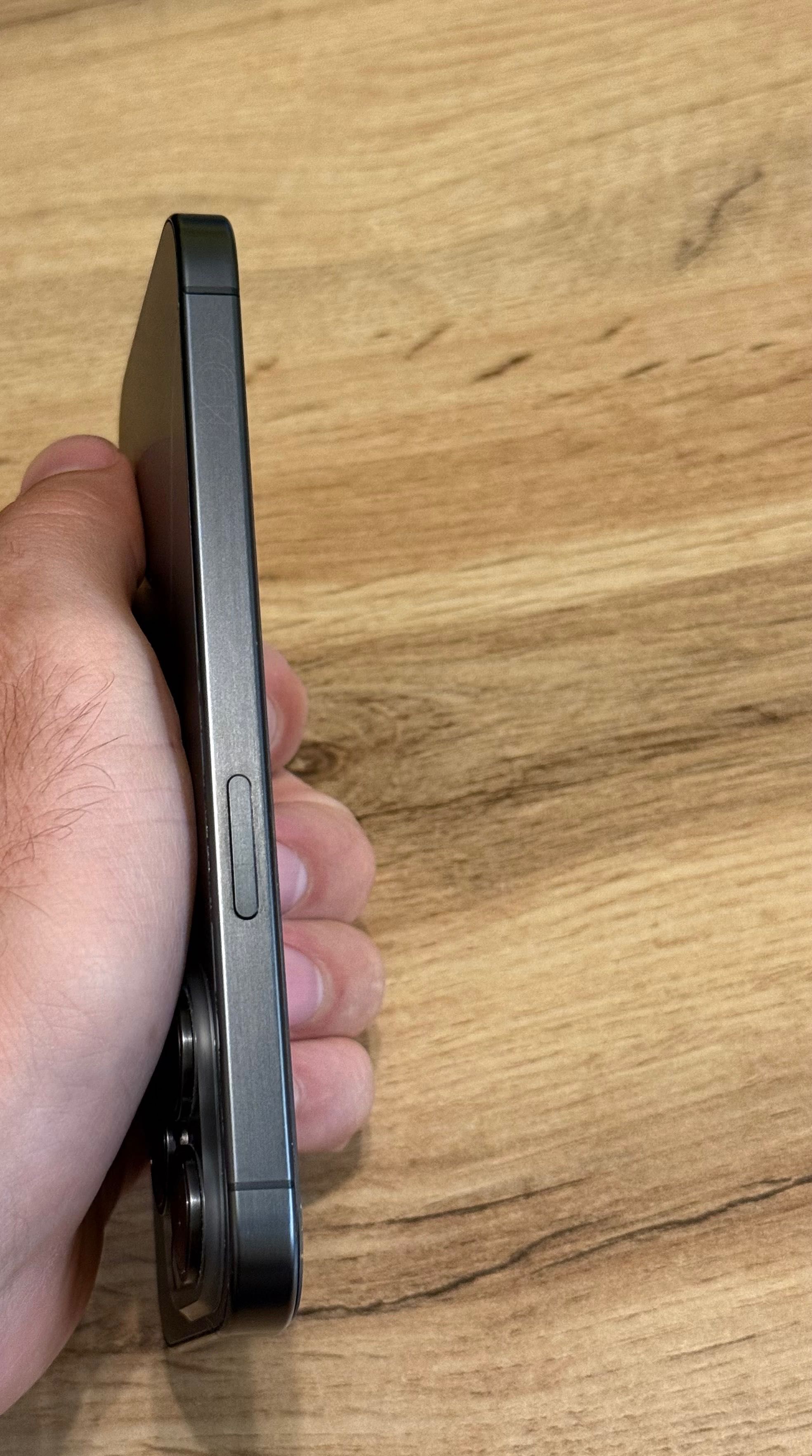 iPhone 15 Pro 128 Gb Black Titanium