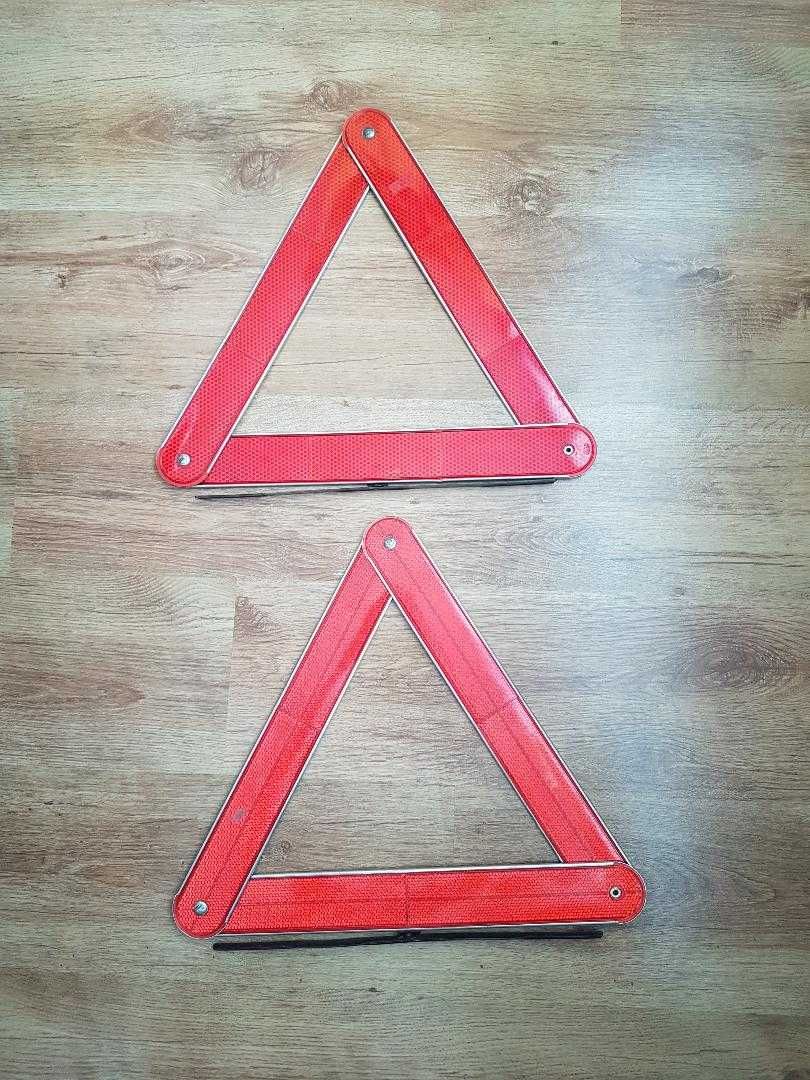 Triunghiuri  reflectorizante de colectie