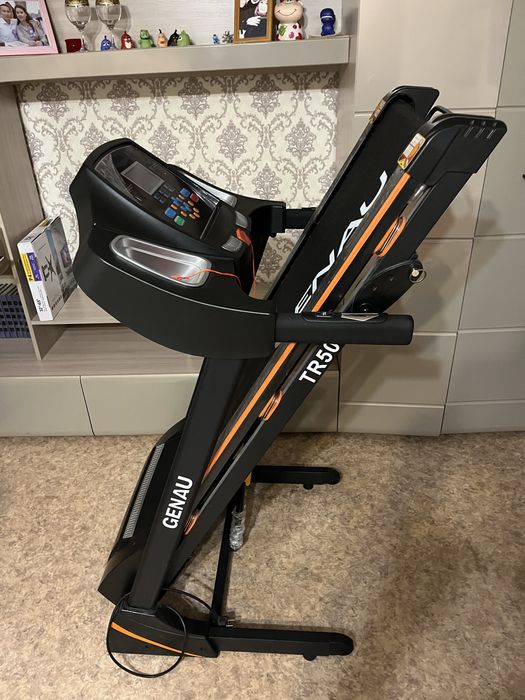 Продам тренажер беговую дорожку