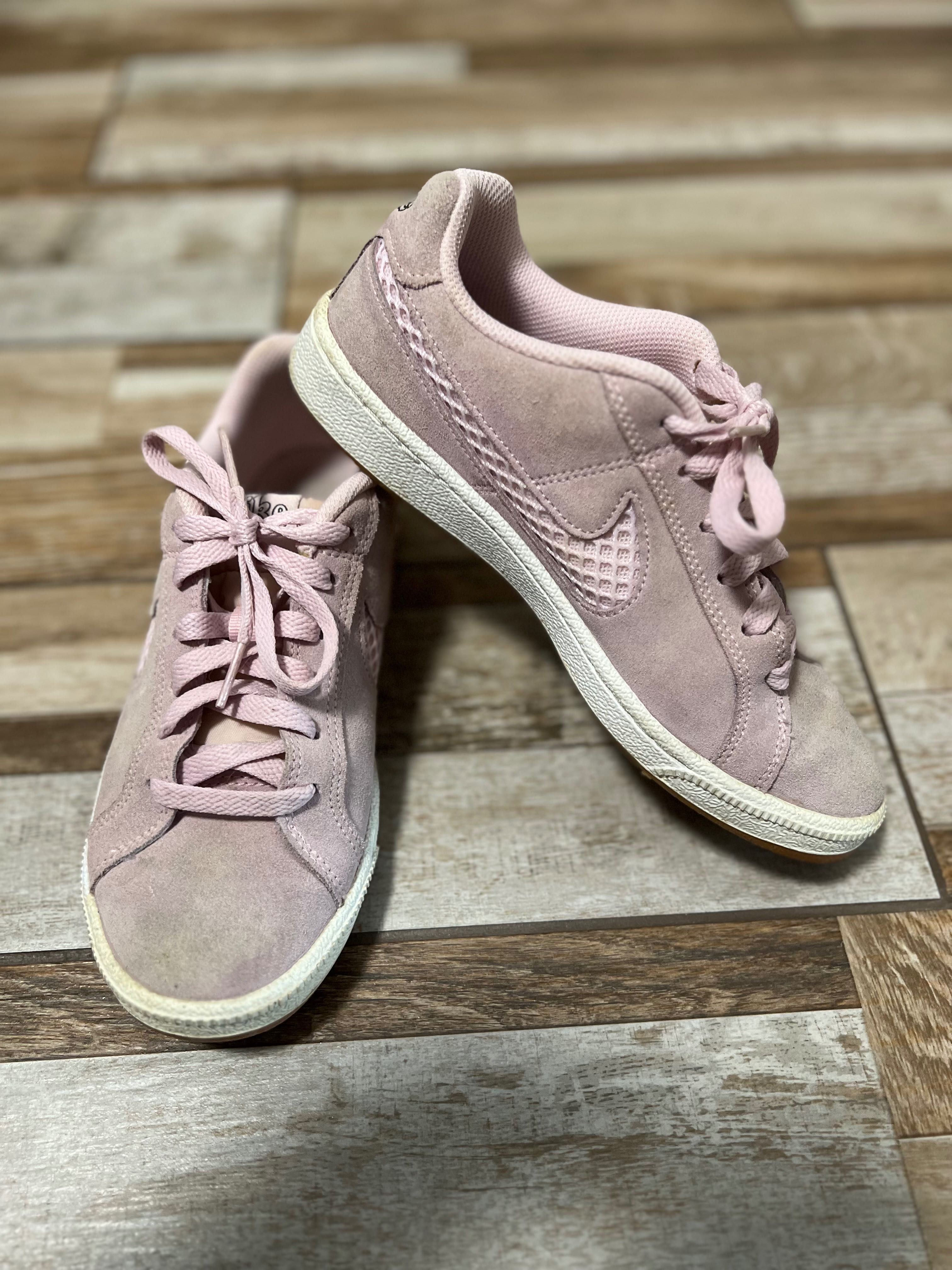 Дамски кецове Nike