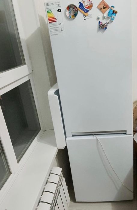 Отдам даром холодильник и плиту